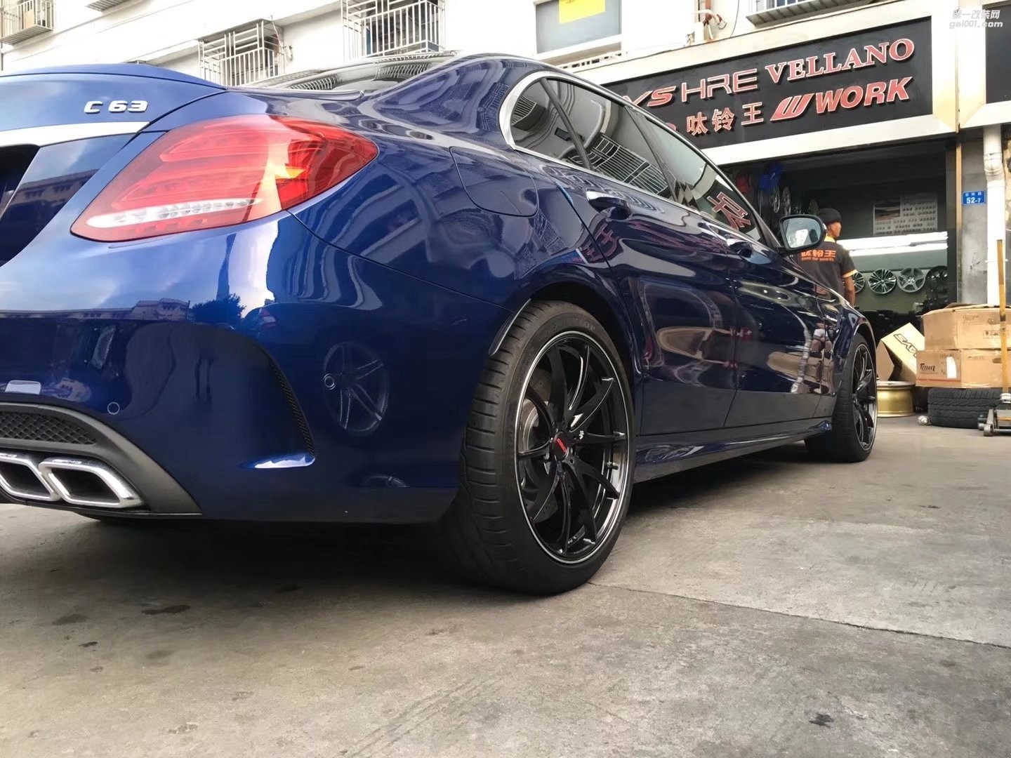 奔馳 C63，換 全新 RAYS G25 完工