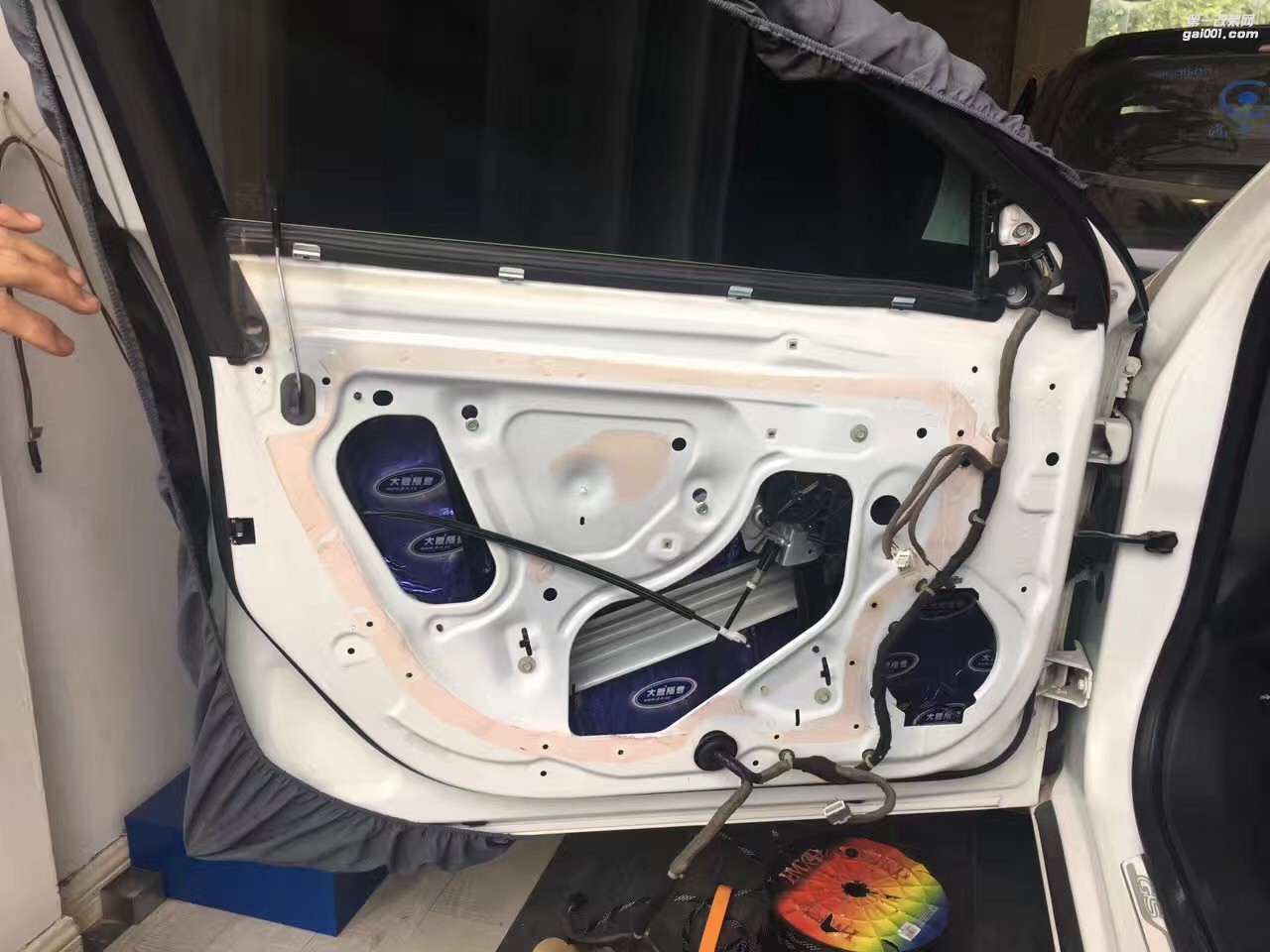 全新聽音享受別克君威汽車音響改裝法國勁浪黃盆三分頻英國創(chuàng)世紀(jì)功放主動汕頭市星悅汽車音響升級中心