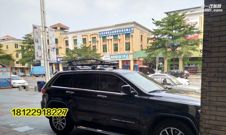 吉普jeep大切諾基拓樂(lè)959X平桿行李架橫桿+859黑色行李框裝車實(shí)拍圖