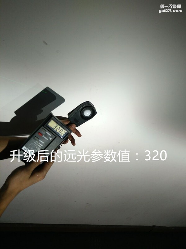 廣州汽車改燈 日產(chǎn)NV200大燈升級小糸Q5雙光透鏡飛利浦套餐