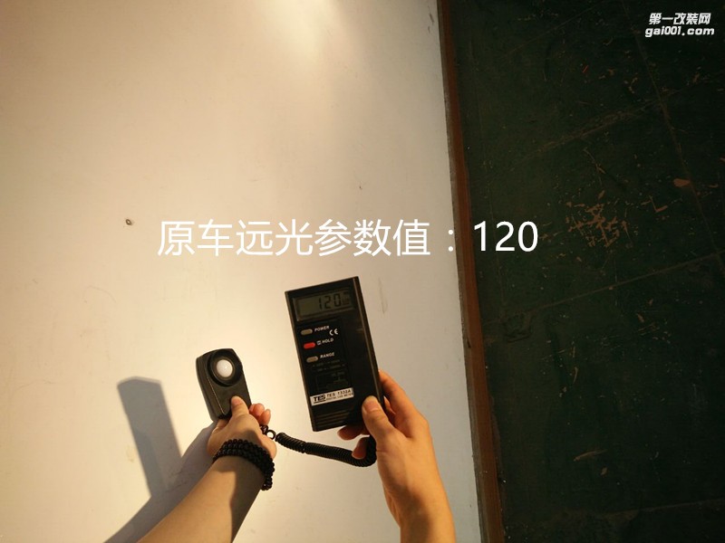 廣州汽車改燈 日產(chǎn)NV200大燈升級小糸Q5雙光透鏡飛利浦套餐