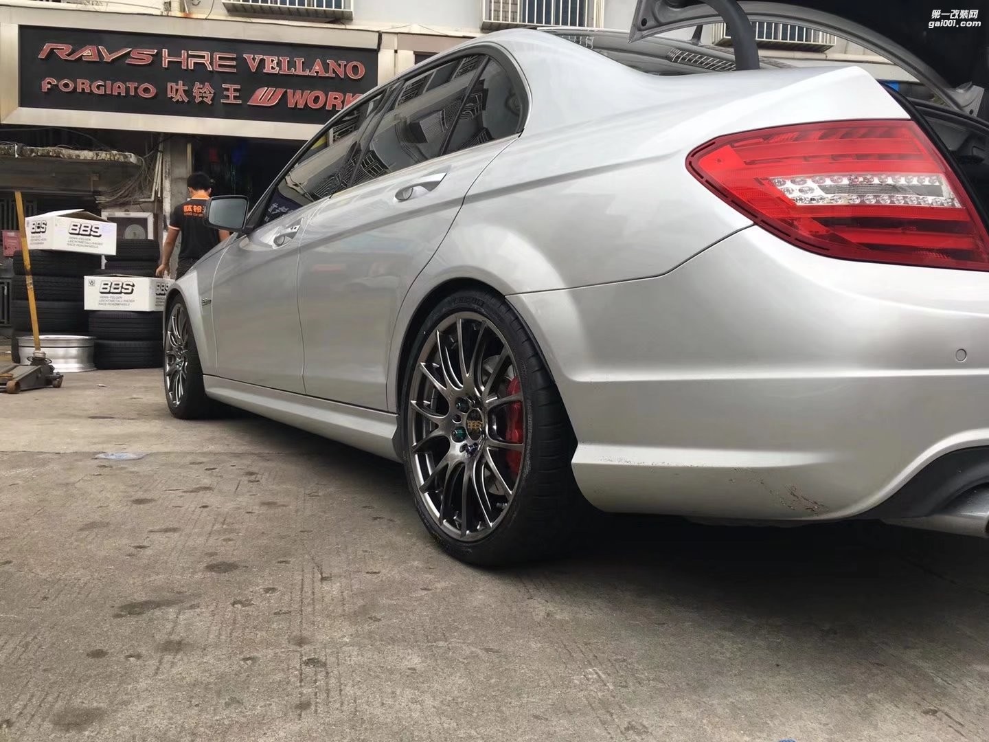 奔馳，換全新 BBS REV 完工！