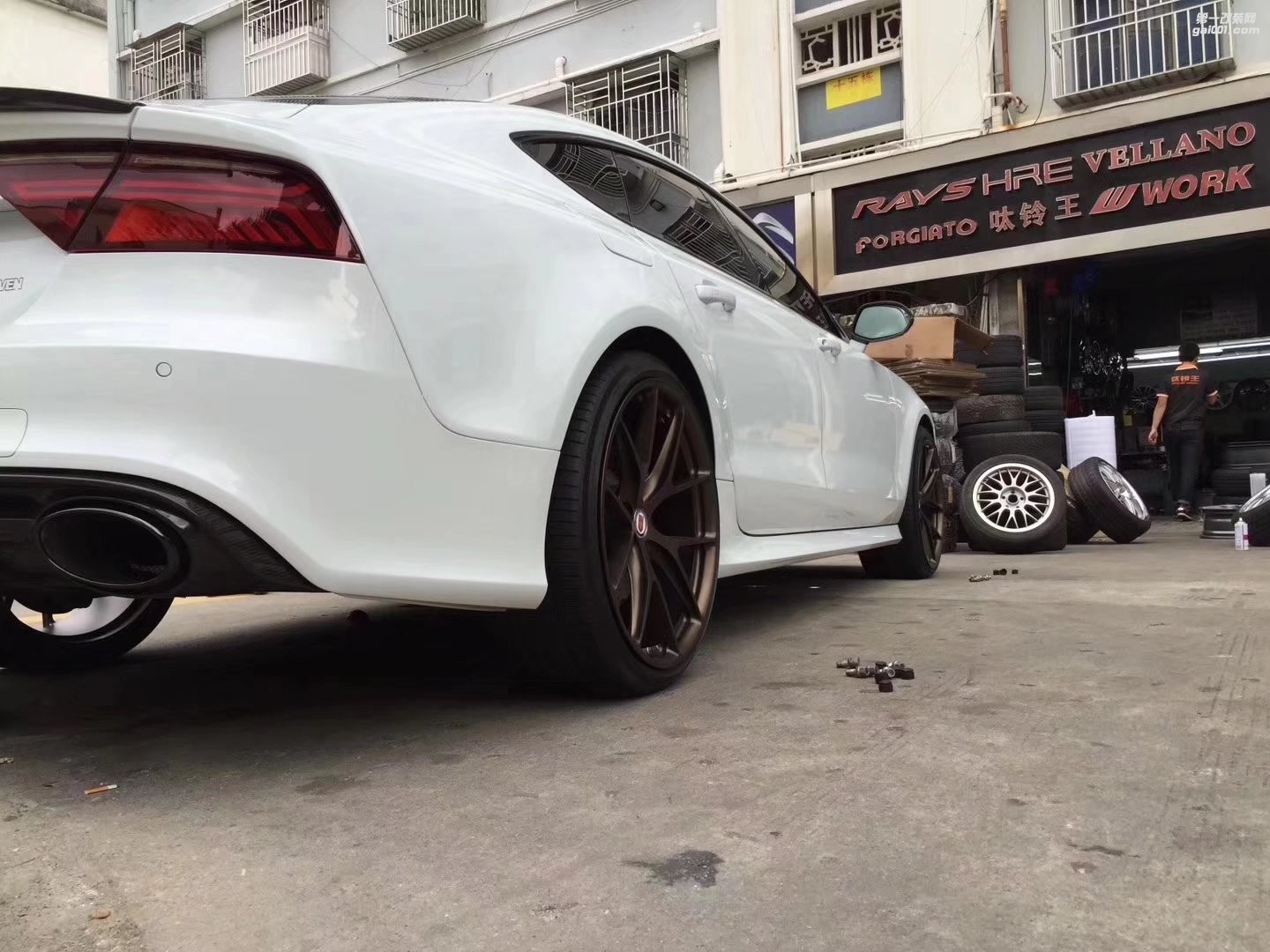 奧迪 RS7 ，上 美國(guó)  HRE  21寸 完工！