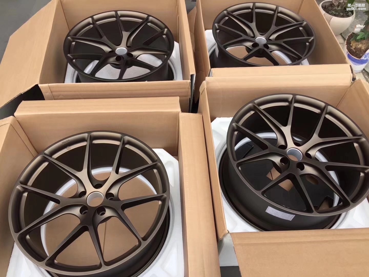奧迪 RS7 ，上 美國(guó)  HRE  21寸 完工！