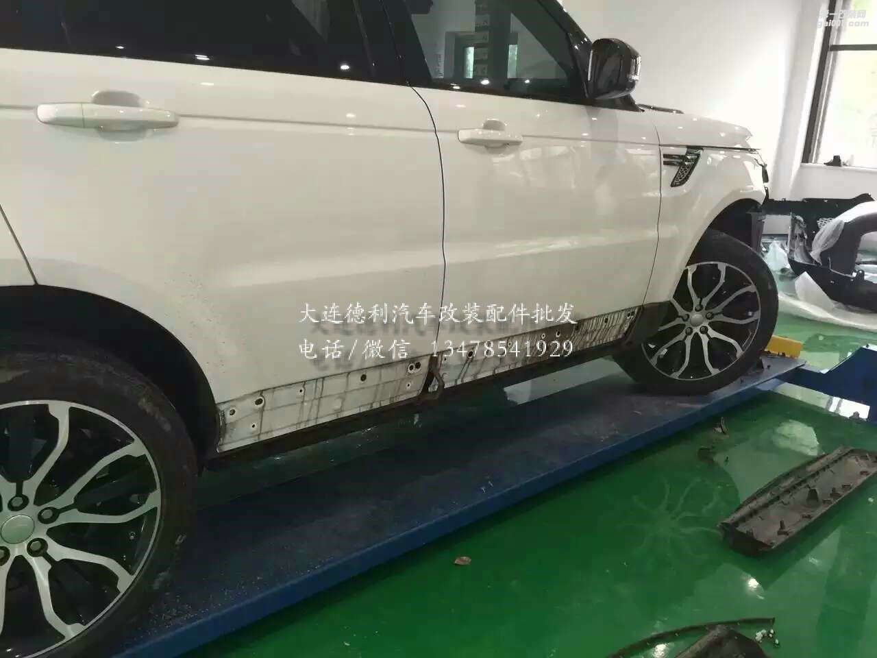 國內(nèi)SVR工廠代理批發(fā)路虎運(yùn)動攬勝改裝原廠SVR包圍后杠排氣尾嘴
