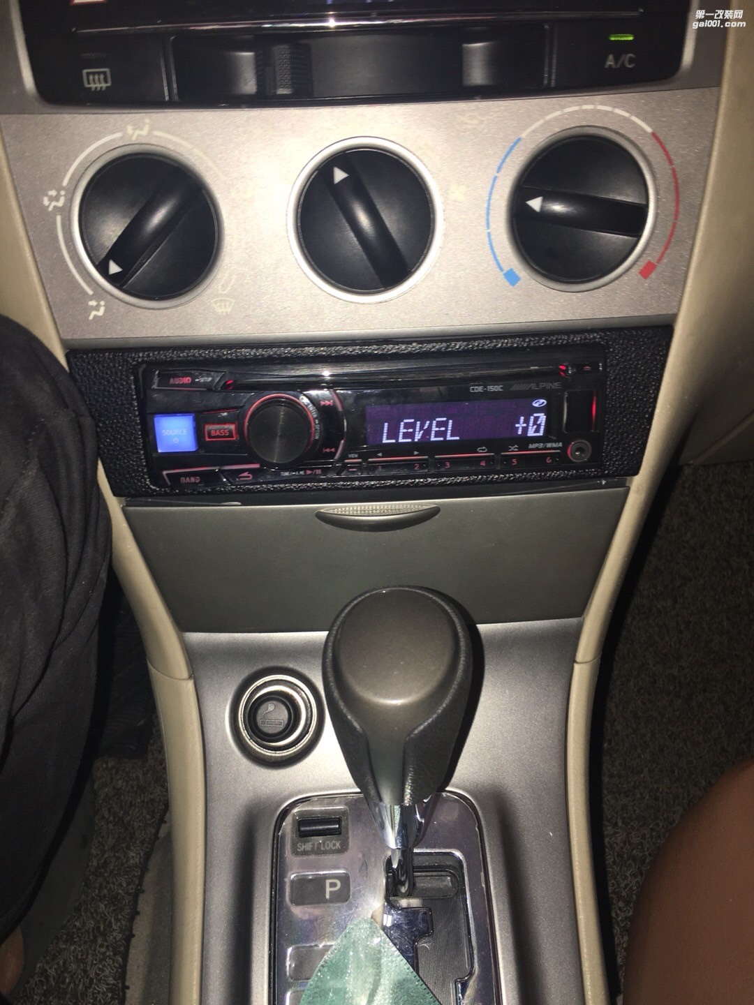 汕頭市星悅汽車音響改裝豐田花冠“音”你而美！改裝美國CDT西迪聲喇叭備胎功放追求完美音效