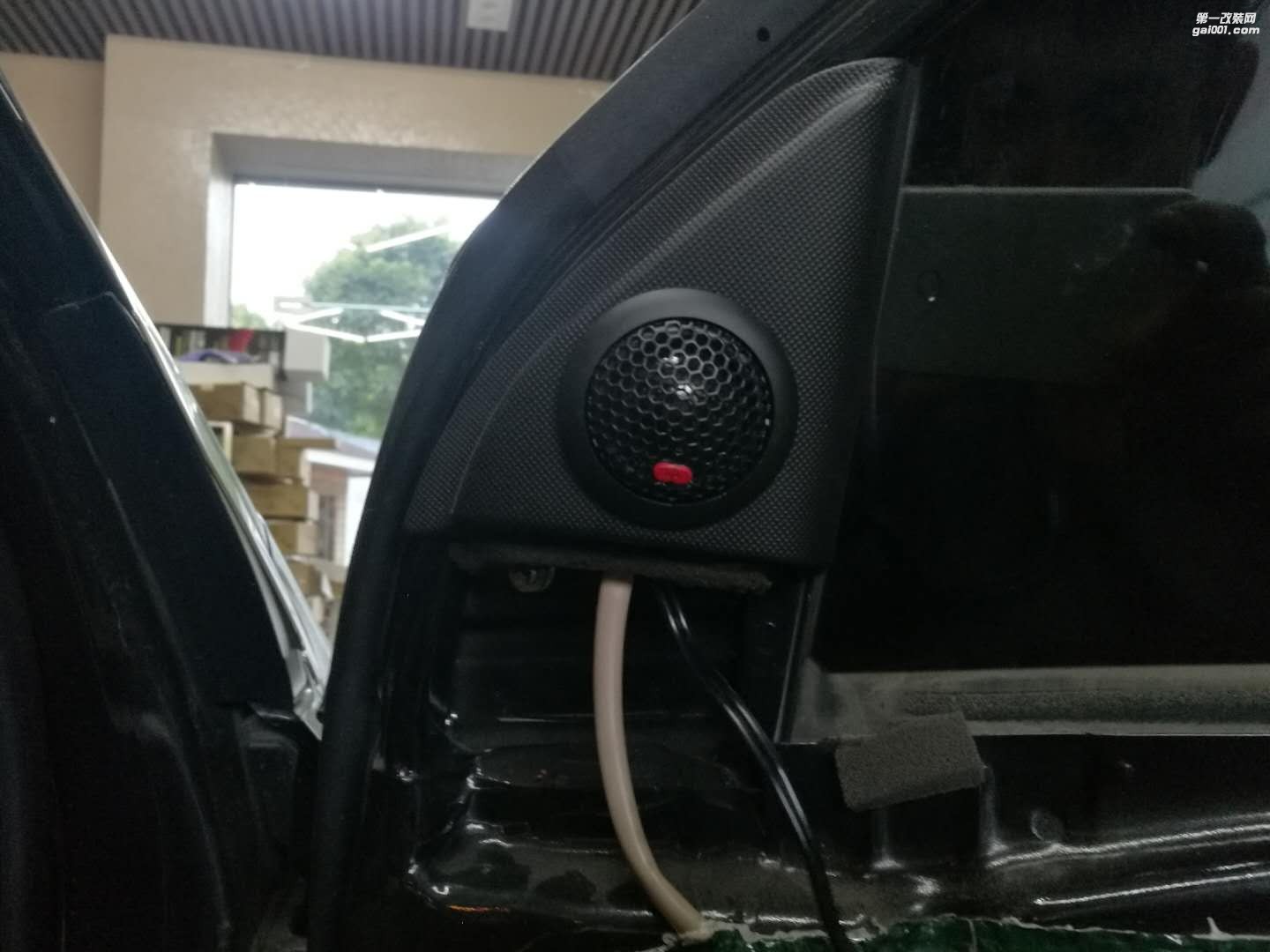 汕頭市星悅汽車音響改裝豐田花冠“音”你而美！改裝美國CDT西迪聲喇叭備胎功放追求完美音效