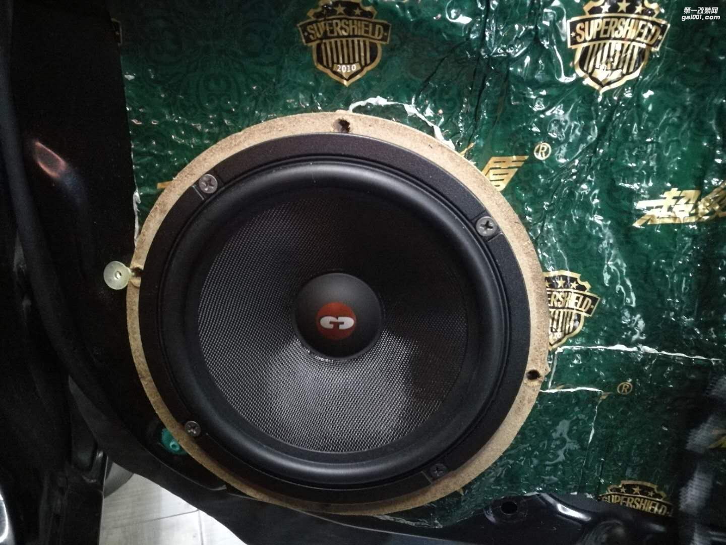 汕頭市星悅汽車音響改裝豐田花冠“音”你而美！改裝美國CDT西迪聲喇叭備胎功放追求完美音效
