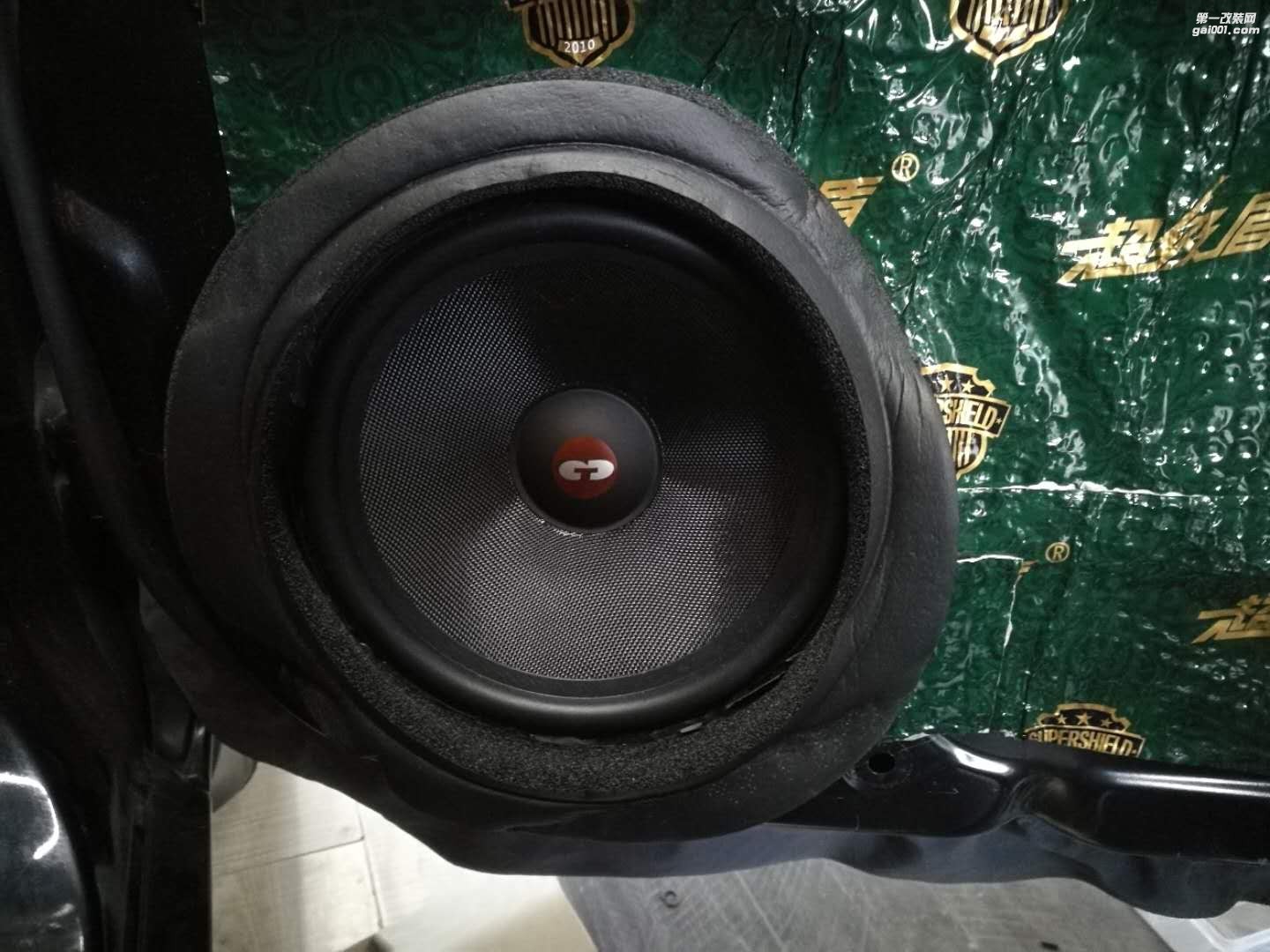 汕頭市星悅汽車音響改裝豐田花冠“音”你而美！改裝美國CDT西迪聲喇叭備胎功放追求完美音效