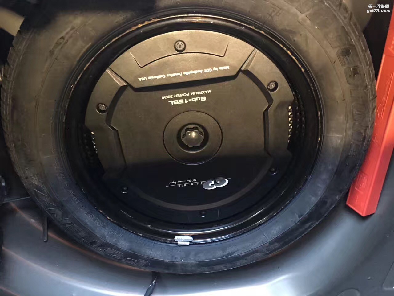 汕頭市星悅汽車音響改裝豐田花冠“音”你而美！改裝美國CDT西迪聲喇叭備胎功放追求完美音效