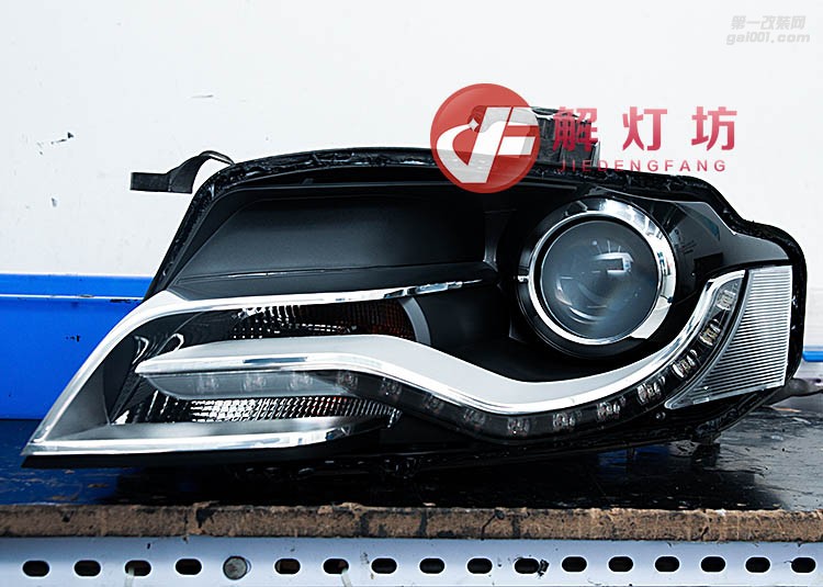 北京車燈翻新維修改燈店【解燈坊】奧迪A4翻新車燈燈罩案例