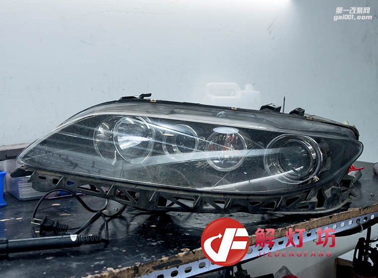 北京馬自達(dá)6改燈店解燈坊馬6升級(jí)海拉5透鏡歐司朗CBI氙燈案例
