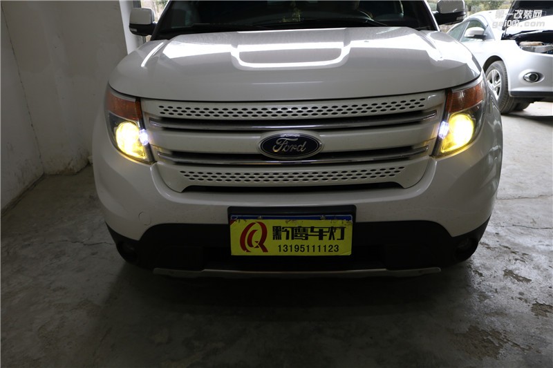 貴陽改大燈；金陽區(qū)車燈改裝；探險者車燈改裝海拉五雙光透鏡；黔鷹車燈改裝案例
