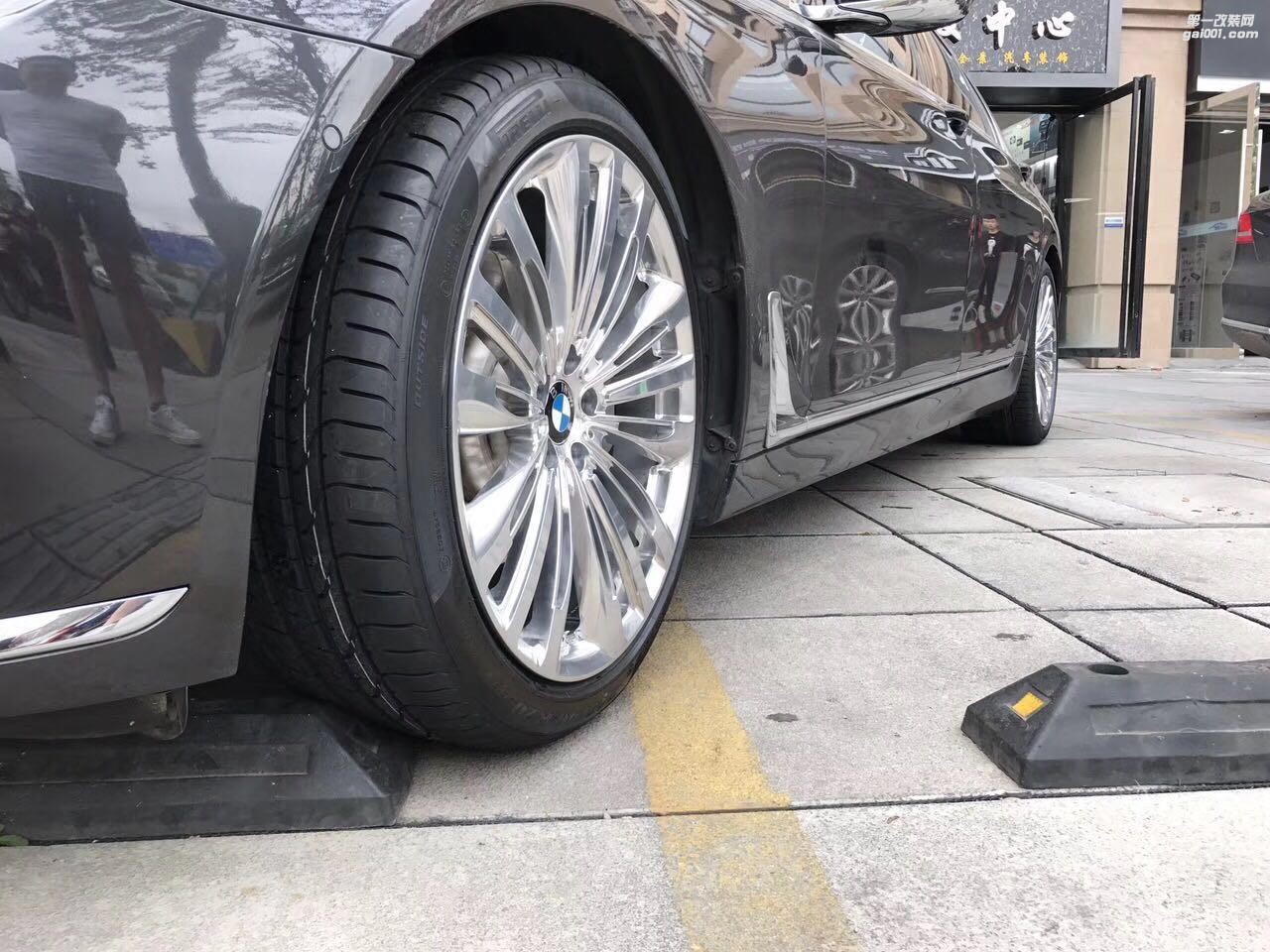 寶馬新740 750 730升級(jí)20寸鍛造輪轂輪胎