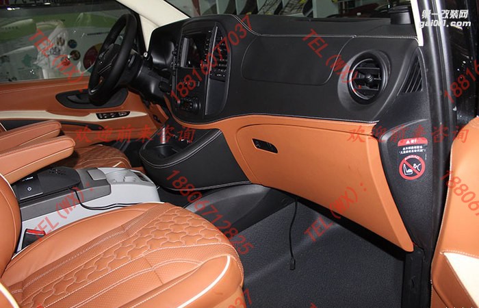 奔馳V260內(nèi)飾豪華改裝