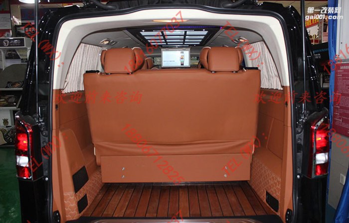 奔馳V260內(nèi)飾豪華改裝
