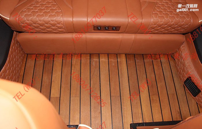 奔馳V260內(nèi)飾豪華改裝