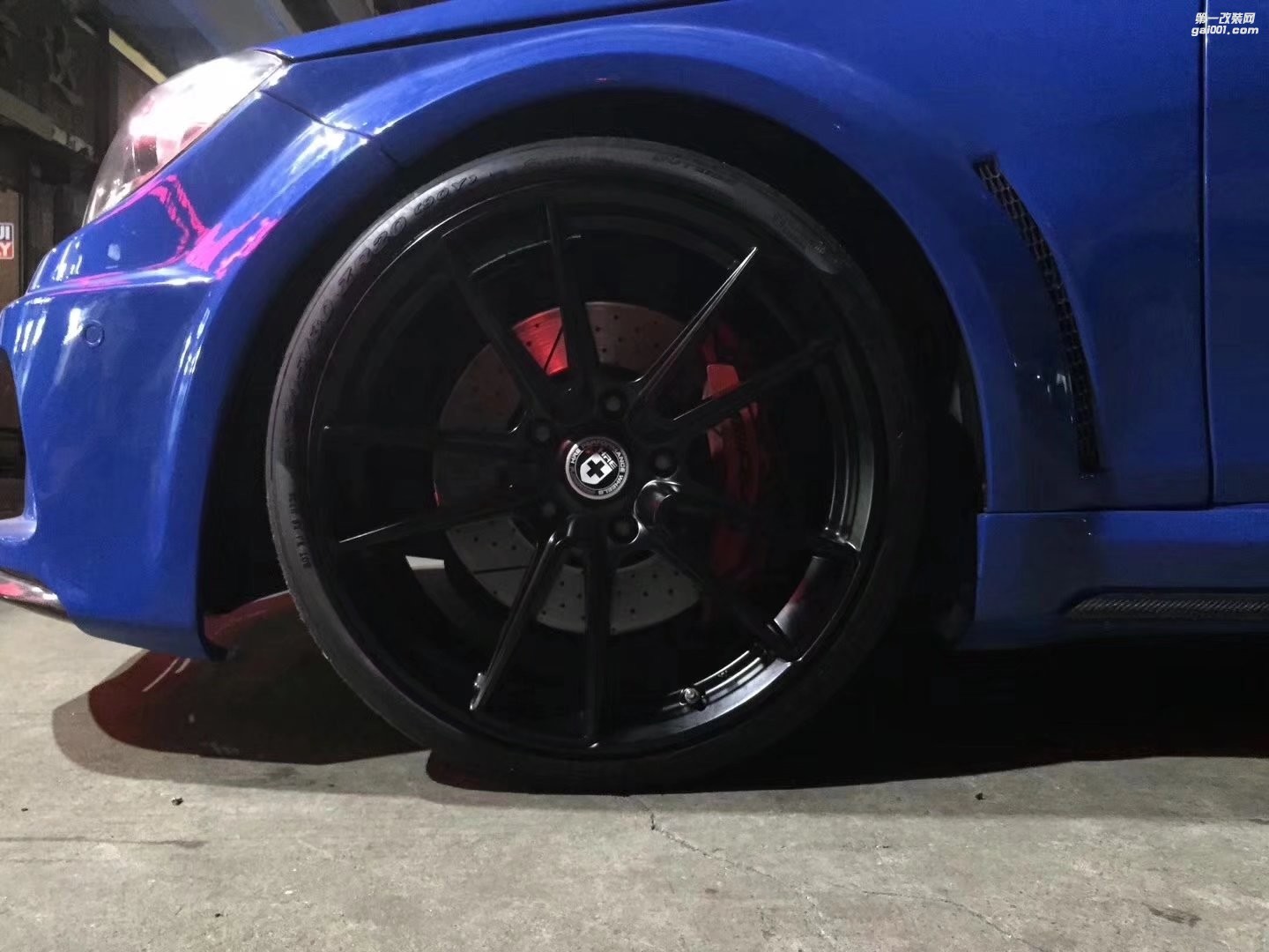 奔馳，換 HRE 20寸 完工。