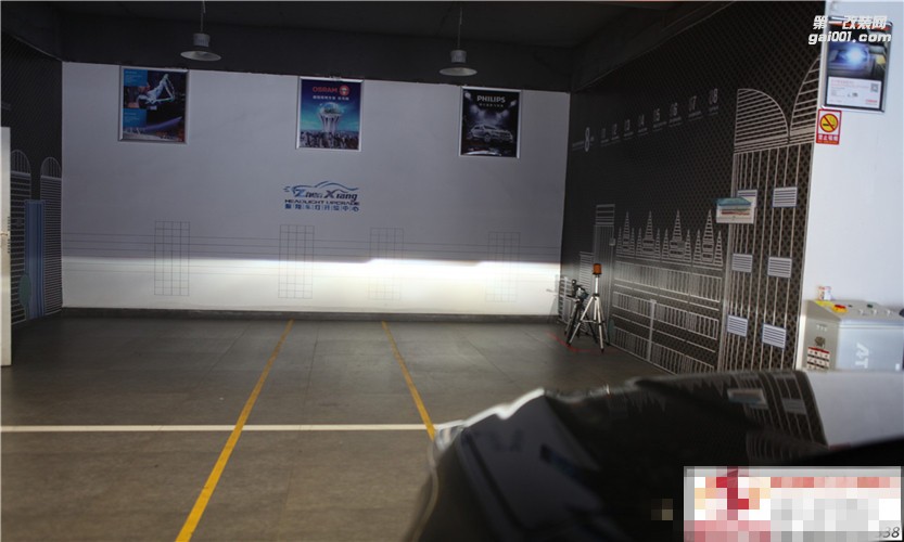景逸X5改透鏡，廣西專業(yè)車燈升級(jí)改裝，最專業(yè)的車燈升級(jí)店，振翔車燈