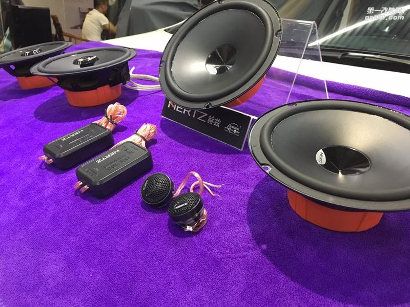 如何簡單升級汽車音響最有效果？日產(chǎn)軒逸升級4門隔音改裝意大利赫茲入門級喇叭汕頭市星悅汽車音響升級中心