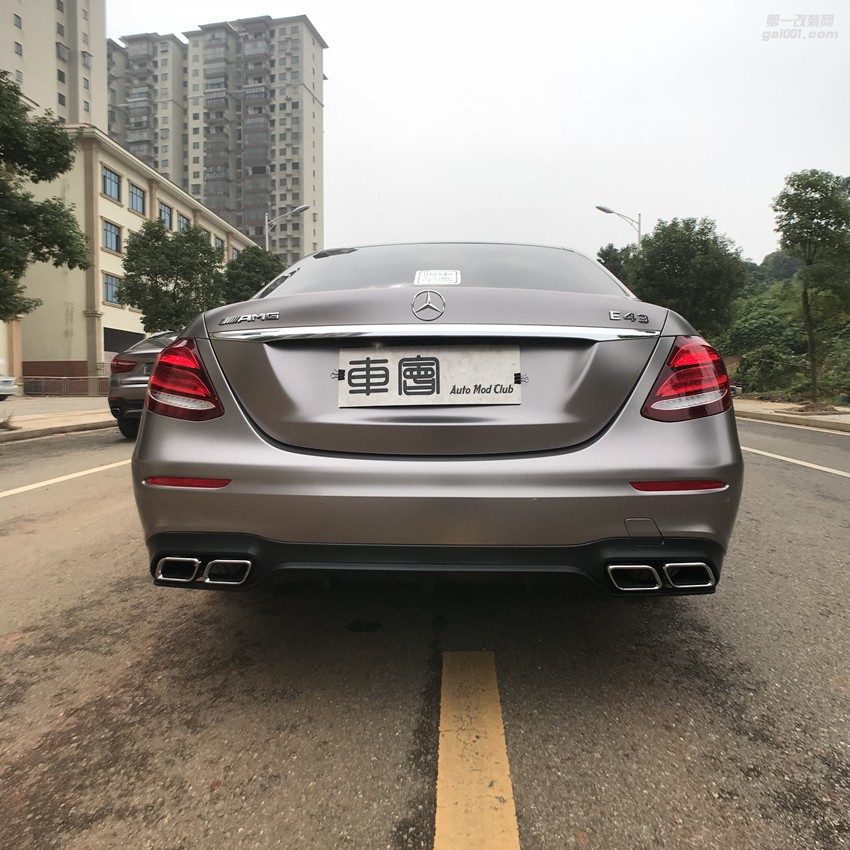 奔馳E級(jí)升級(jí)E63S包圍+電光鈦金灰改色