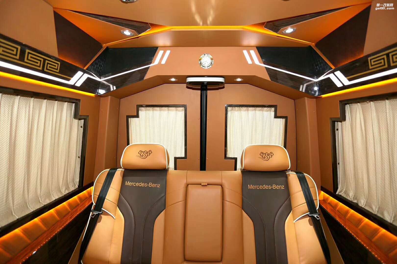 時尚標志--奔馳斯賓特商務車改裝