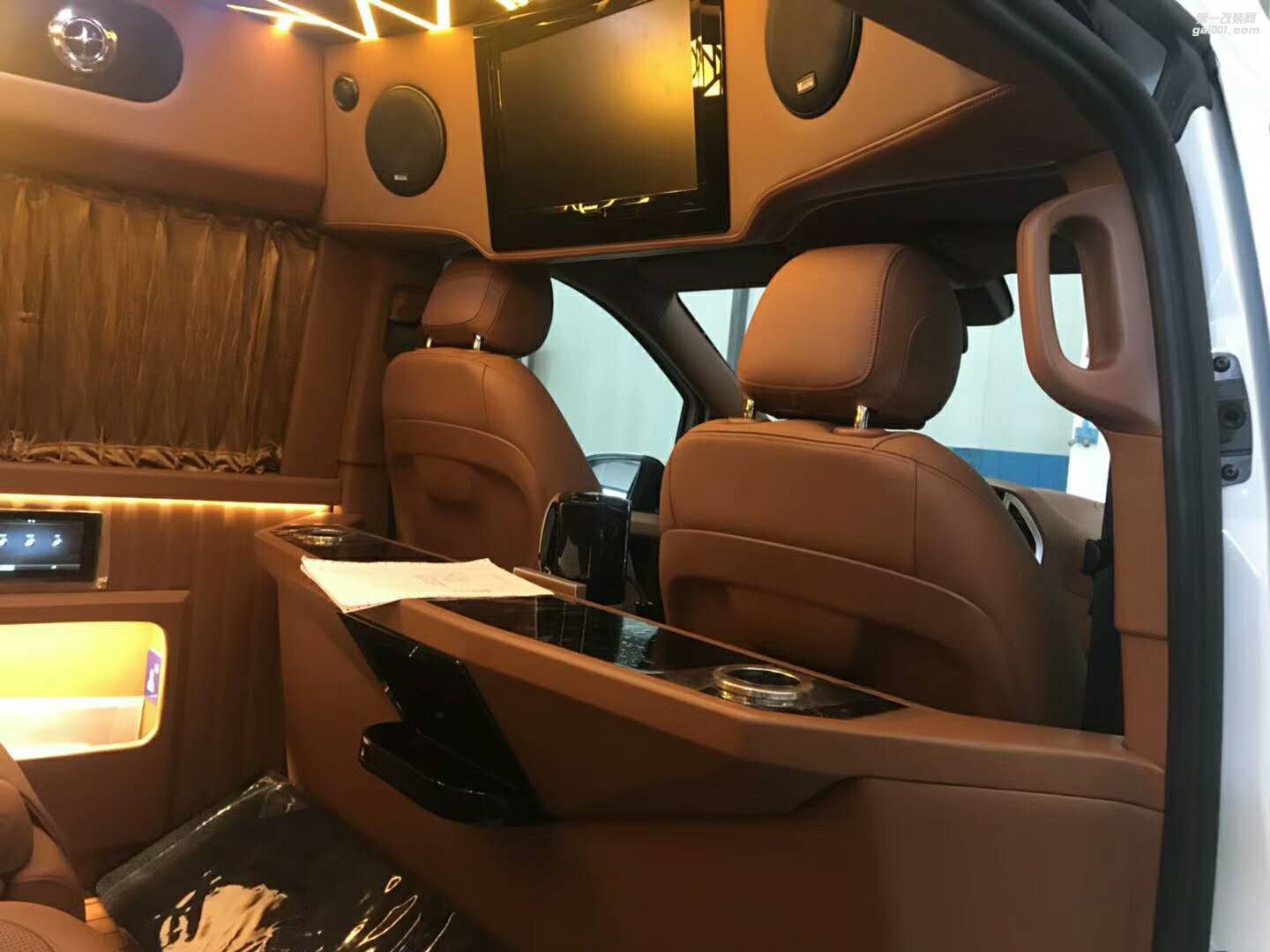時尚標志--奔馳斯賓特商務車改裝