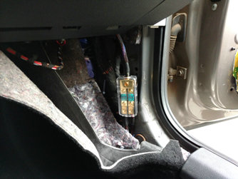 帕薩特汽車(chē)音響改裝升級(jí)-音響玩家全國(guó)連鎖昆明樂(lè)升店