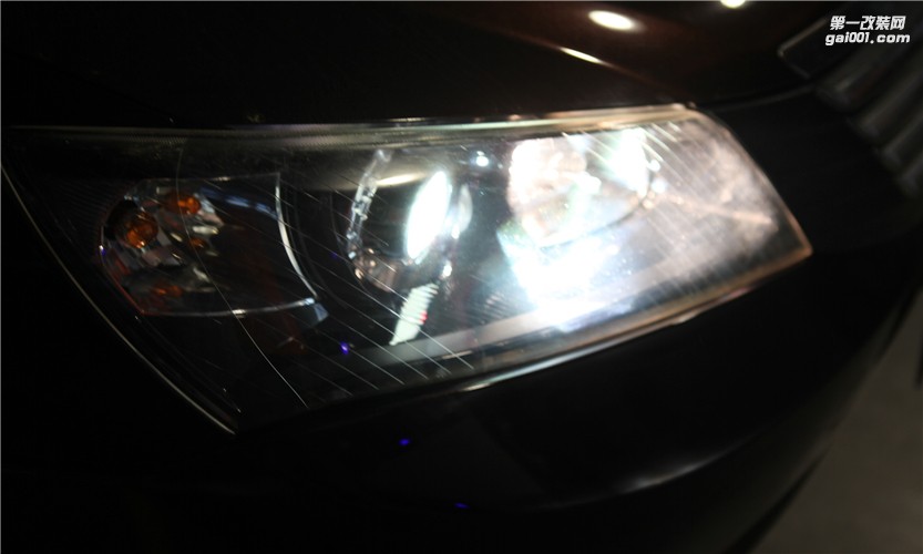 广西专业车灯升级改装，帝豪EC75升级双光透镜，柳州专业改灯