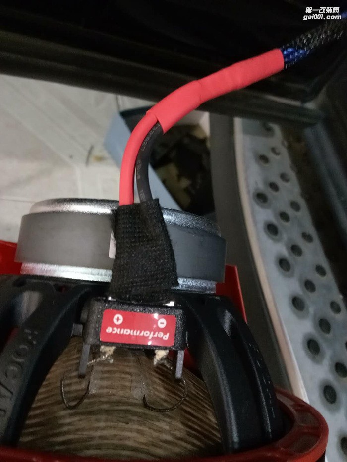 敢問全世界平均每天有多少臺車在做音響隔音改裝？先感受汕頭車韻本田CRV音響高品味制作程序