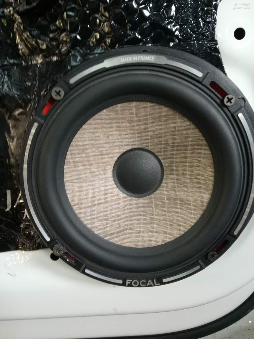輕柔的旋律 汕頭斯柯達(dá)科迪亞克音響改裝勁浪PS165F全車大白鯊隔音 汕頭潮南車韻