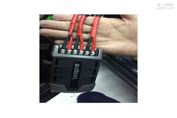 石家莊鴻翔沃爾沃CS60汽車音響改裝升級意大利歐迪臣