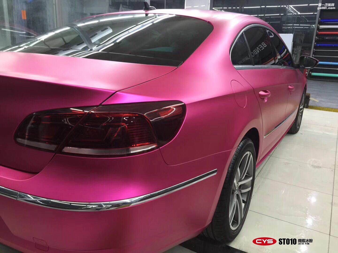 四川成都青羊車衣裳大眾CC綢緞冰粉ST010汽車改色貼膜