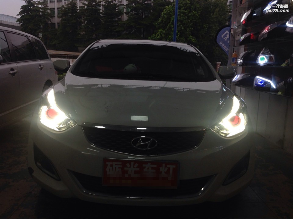 廣州大燈升級(jí) 現(xiàn)代朗動(dòng)大燈改海拉5透鏡歐司朗CBI5500K套裝