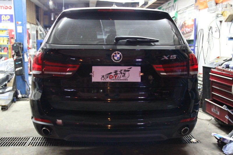 大宇車(chē)迷站 中東寶馬X5 F15改裝升級(jí)M-TECH包圍