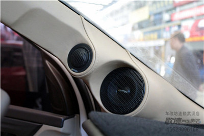 武漢歌德汽車音響改裝   汽車A柱和尾箱倒模的敘述與展示