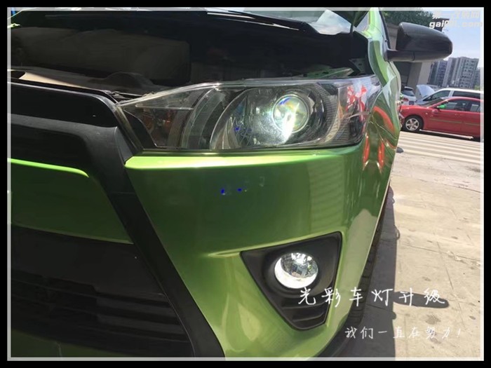 豐田致炫前大燈升級(jí)改裝