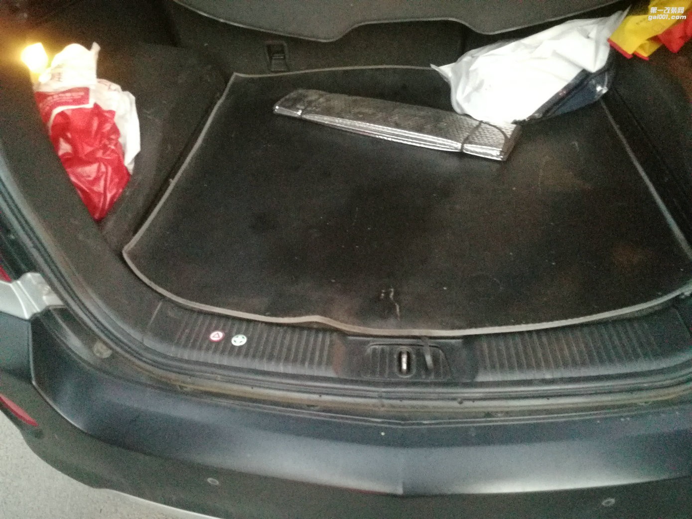 歐寶音響改裝升級(jí) 加裝愛威備胎低音炮