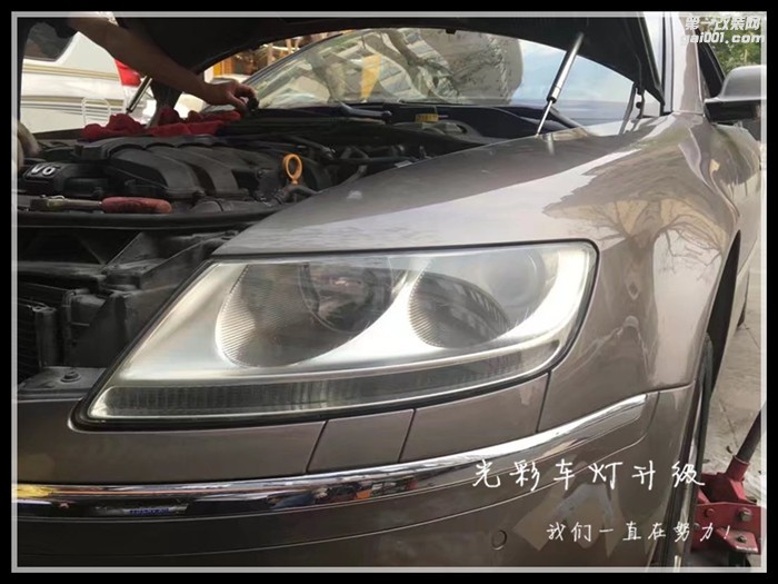 大眾輝騰改裝海拉五雙光透鏡氙氣燈成都光彩車燈