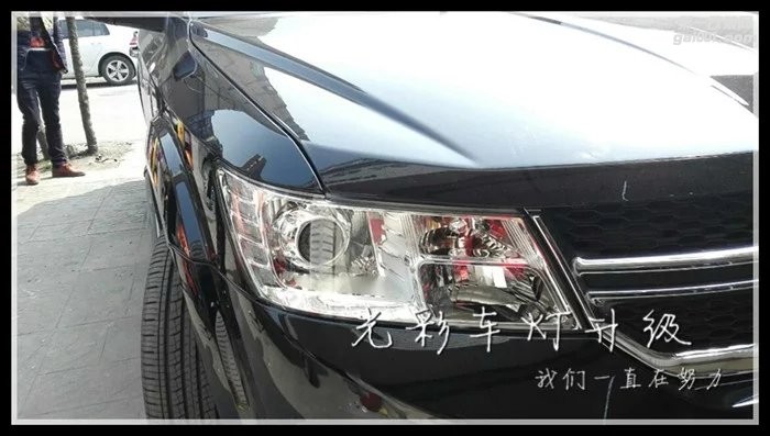 道奇酷威改裝GTR雙光透鏡氙氣燈LED大燈成都光彩車燈