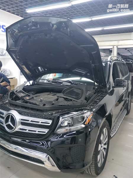 西寧汽車大燈改裝奔馳汽車燈光升級|精藝精車燈改裝案例