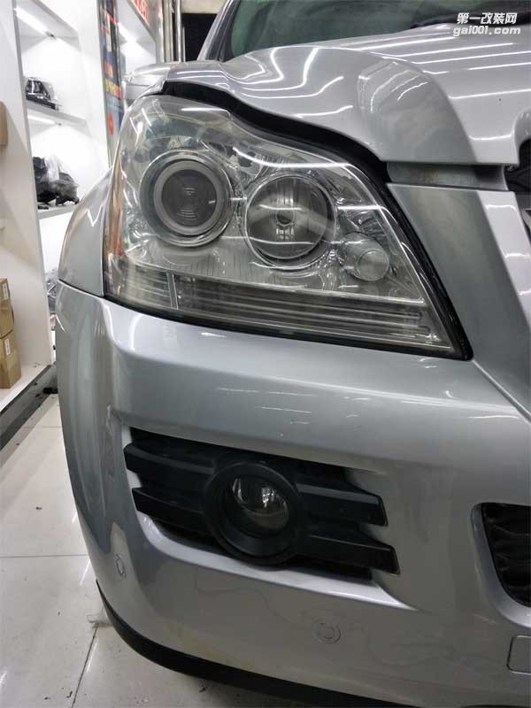 西寧車燈改裝 奔馳精藝精大燈改裝案例-西寧專業(yè)汽車燈光改裝店