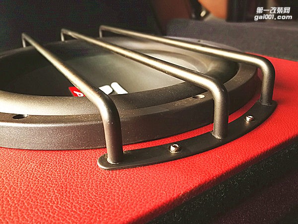 謳歌汽車音響改裝 尊享美妙音質(zhì) 駕駛移動音樂坊