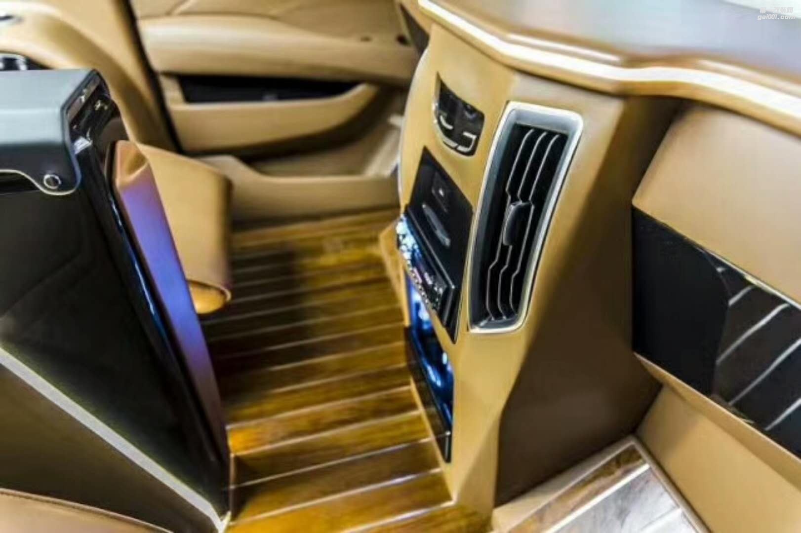 凱迪拉克航空座椅--西安漢楓商務(wù)房車改裝