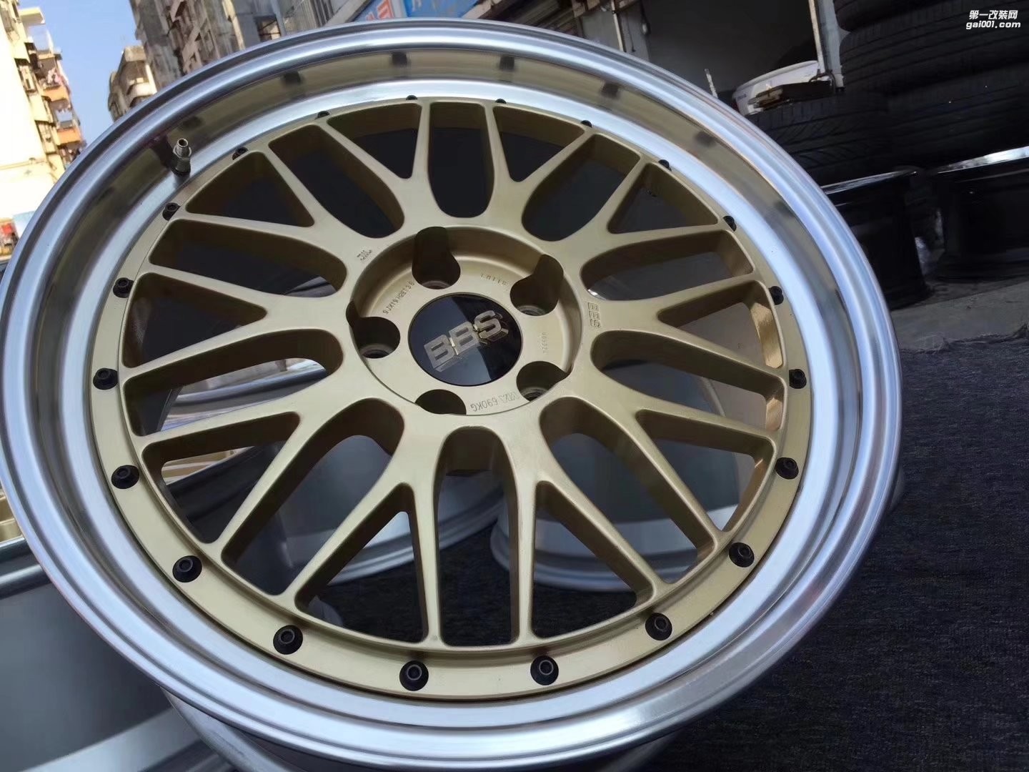 奔馳，換 日本 BBS LM 完工！