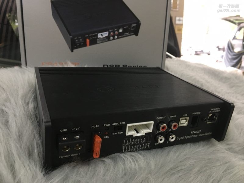 不一樣的追求本田飛度改裝意大利赫茲喇叭美國(guó)CDT備胎伊蔓PP42DSP汕頭市星悅汽車音響