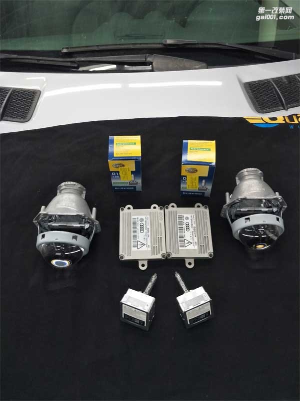 【西寧精藝精車燈改裝】西寧改前大燈