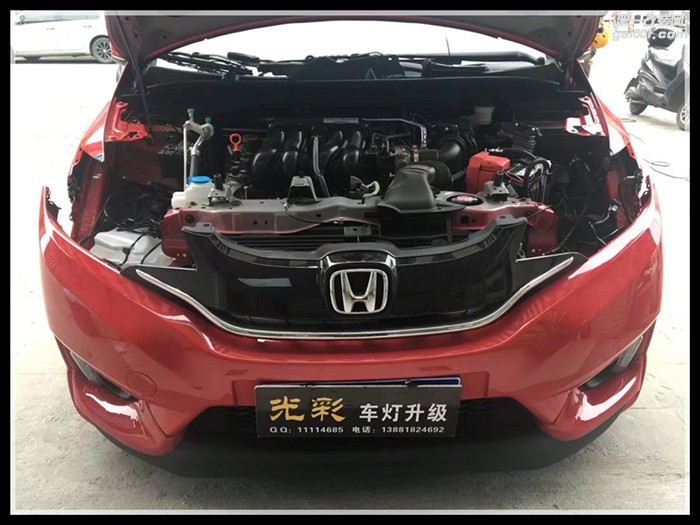 飛度改裝Q5透鏡氙氣燈LED大燈成都光彩車燈