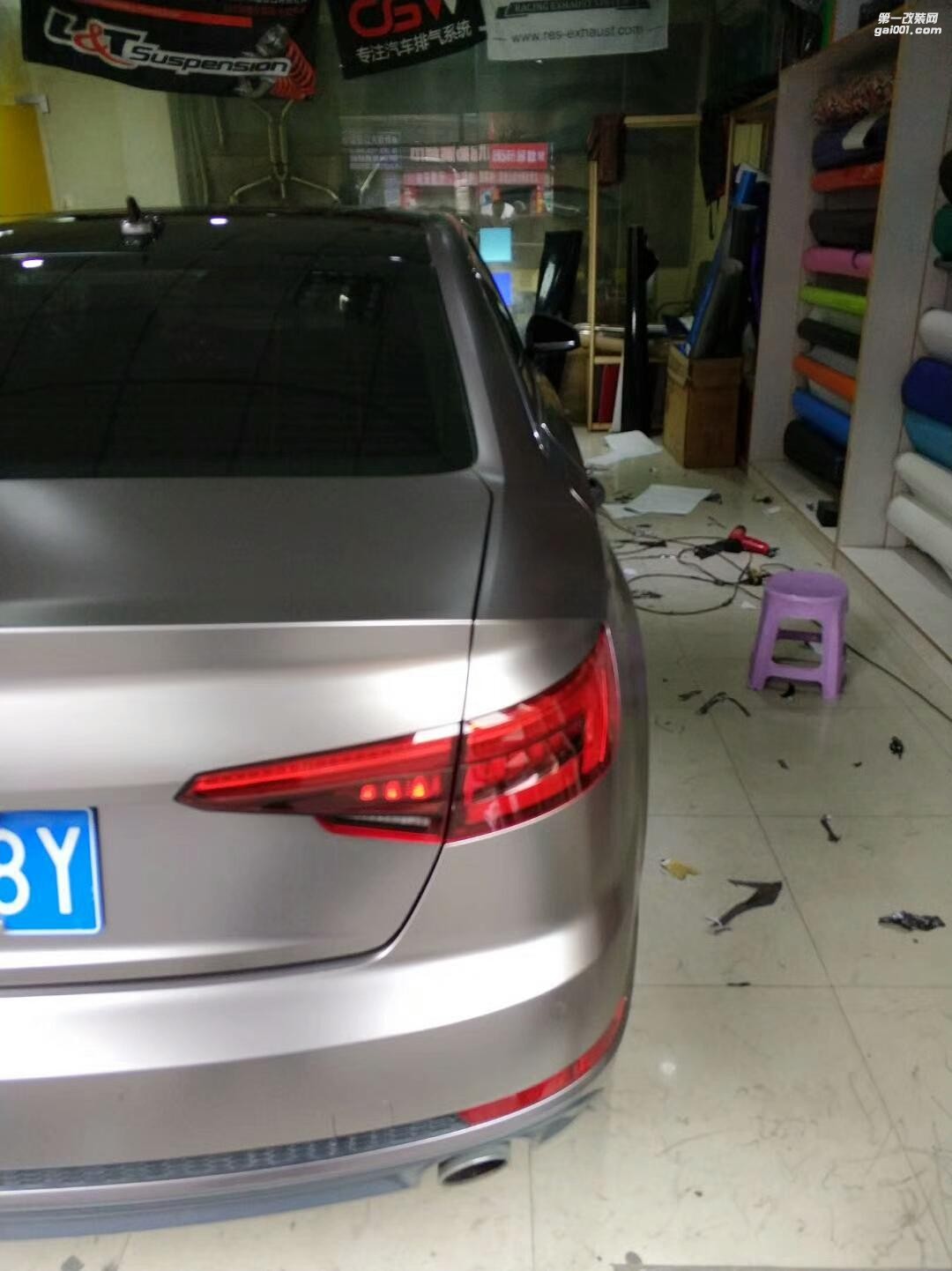 昆山新奧迪A4全車電光灰