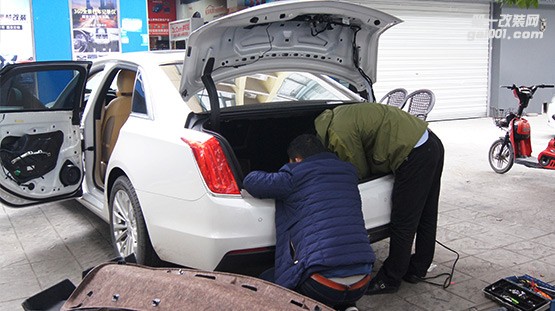 凱迪拉克CT6改裝原廠電動(dòng)尾門(mén)—成都威威車(chē)改